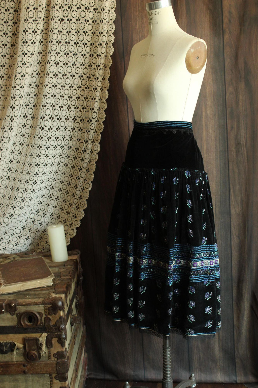 Vintage 1970s Volup Black Velvet Folk Dirndl Style Skirt