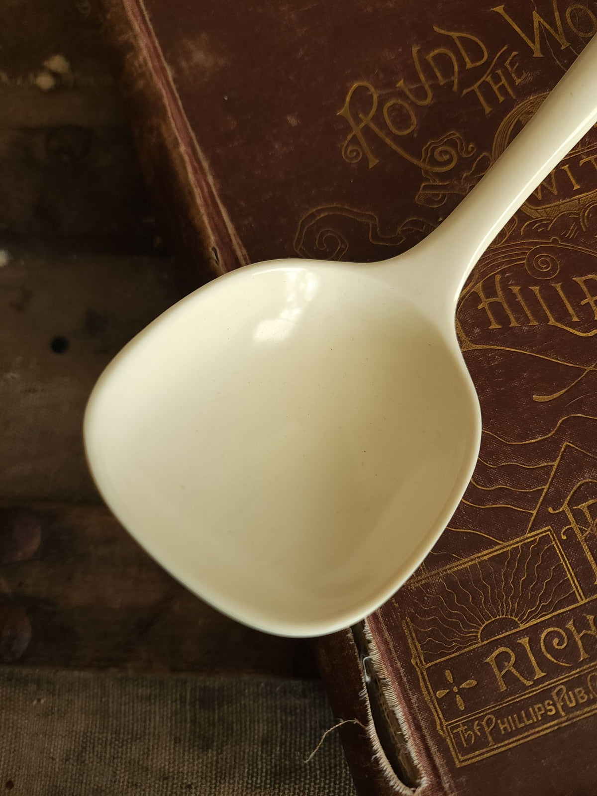 Vintage 1970s Large Cream Melamine Ware Ladle