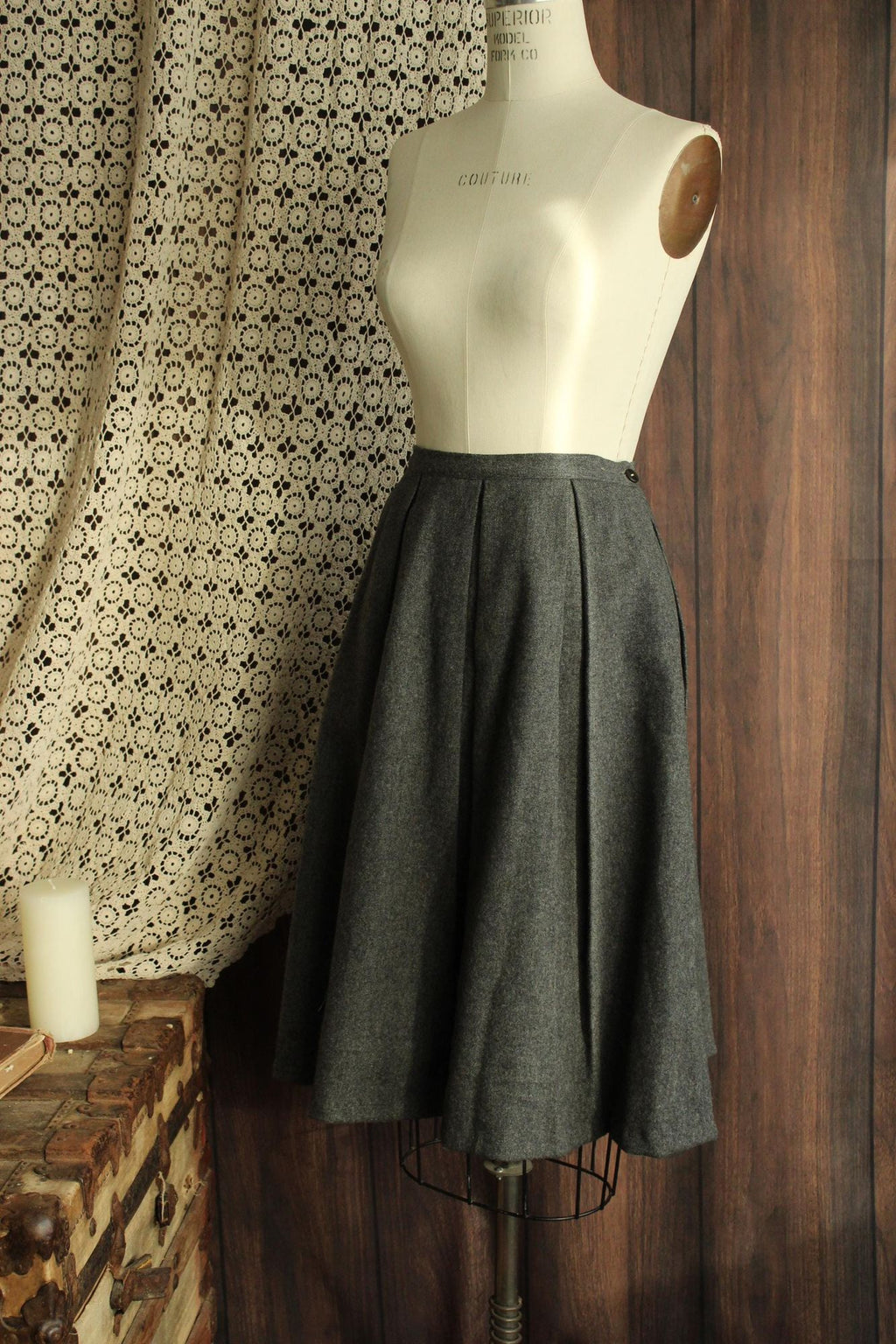 Vintage 1950s Campus Casuals Pleated Grey Wool Skirt