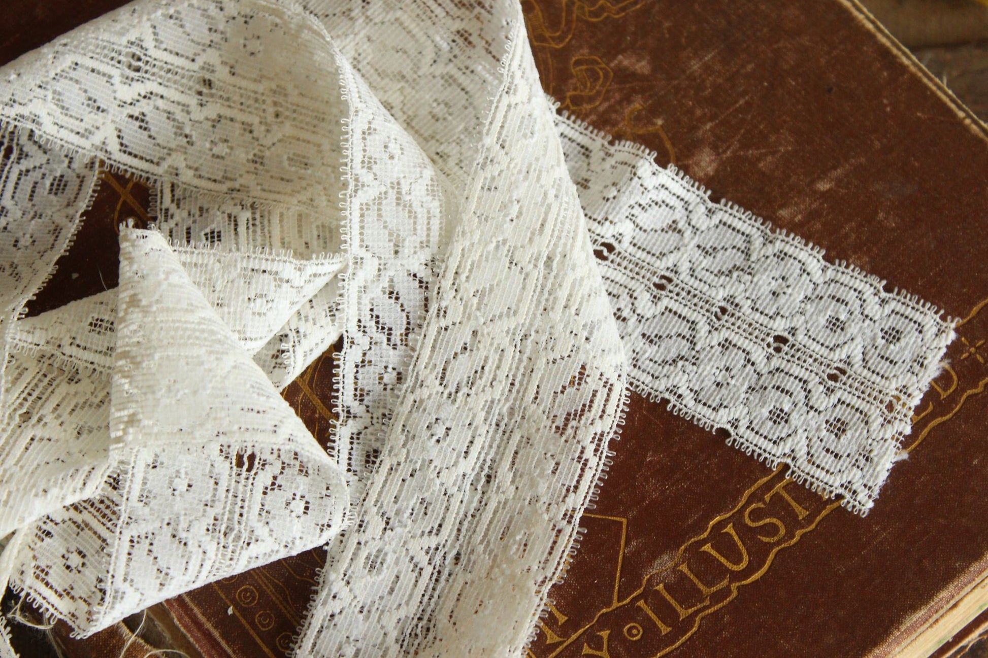 Vintage White Stretch Lace Trim, 3 yards,  1 and 7/8" wide
