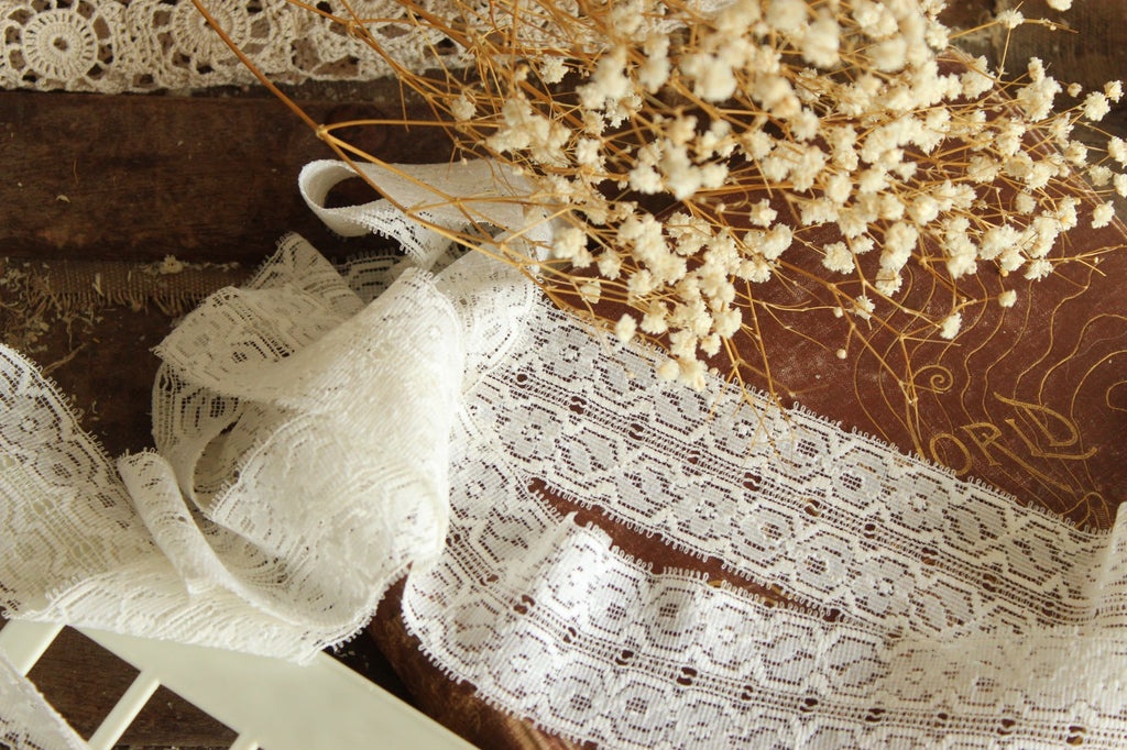 Vintage White Stretch Lace Trim, 3 yards,  1 and 7/8" wide