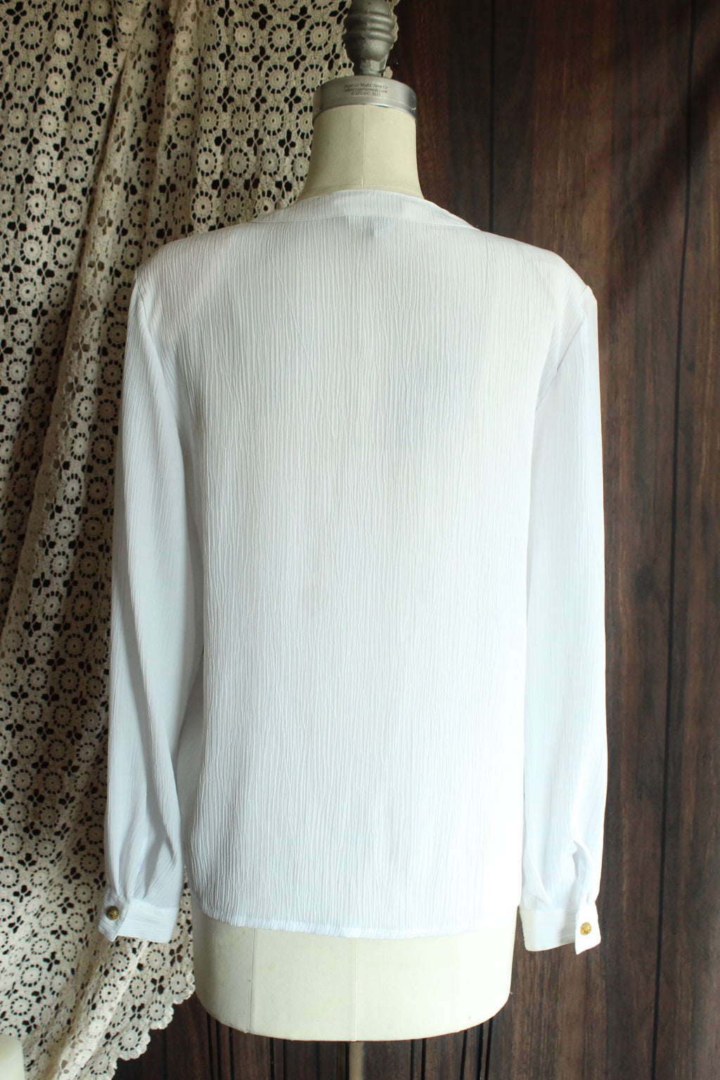 Vintage 1980s 1990s Laura & Jayne White Button Down Shirt