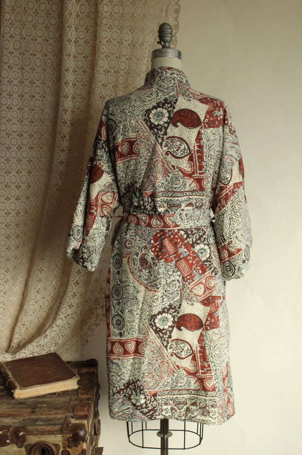 Vintage 1960s 1970s Roytex Terrycloth Robe with Pockets