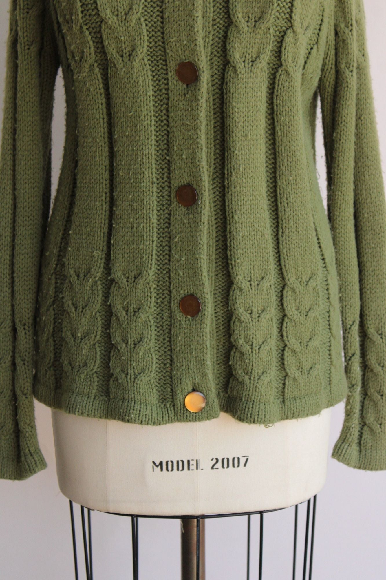 Vintage 1970s Cable Knit Green Cardigan with Pockets