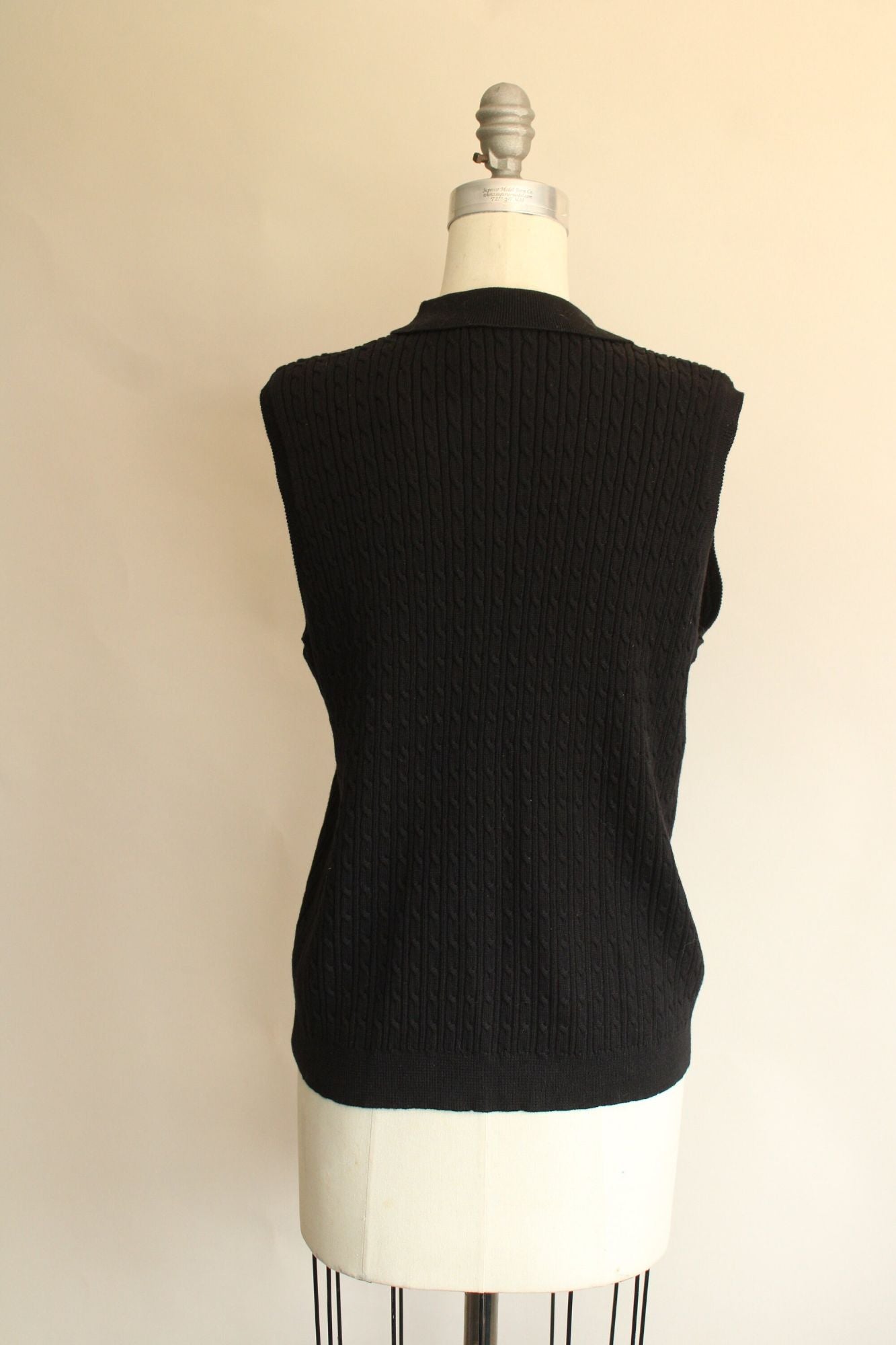 Vintage 2000s NWT Mervyn's Black Sleeveless Knit Top with Buttons