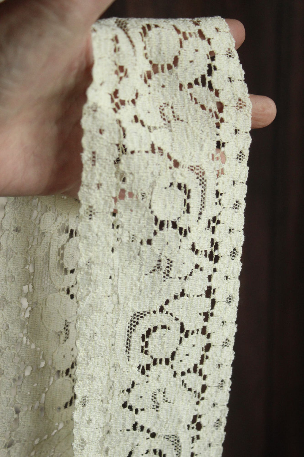 Vintage Lace Trim, Ivory Cotton Tulip Pattern 3.5" Wide, 4 Yards