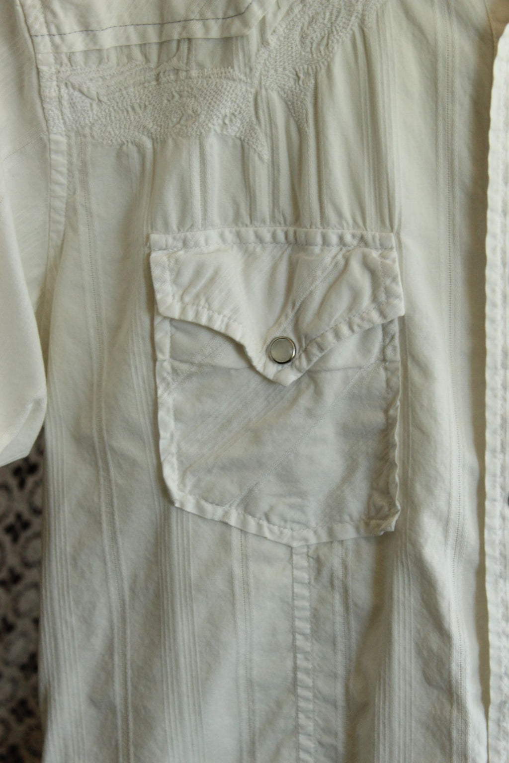 GUESS Mens Size M 2008 Western Pearl Snap Shirt Cream Embroidered Y2K Archive