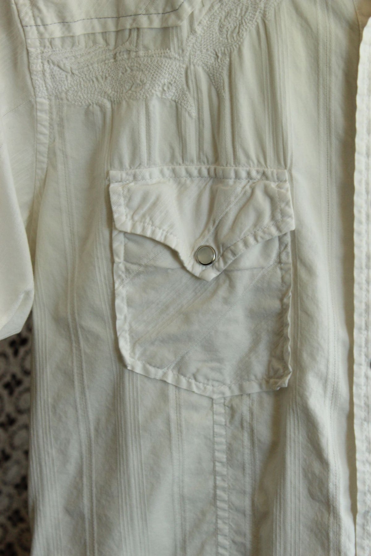 GUESS Mens Size M 2008 Western Pearl Snap Shirt Cream Embroidered Y2K Archive