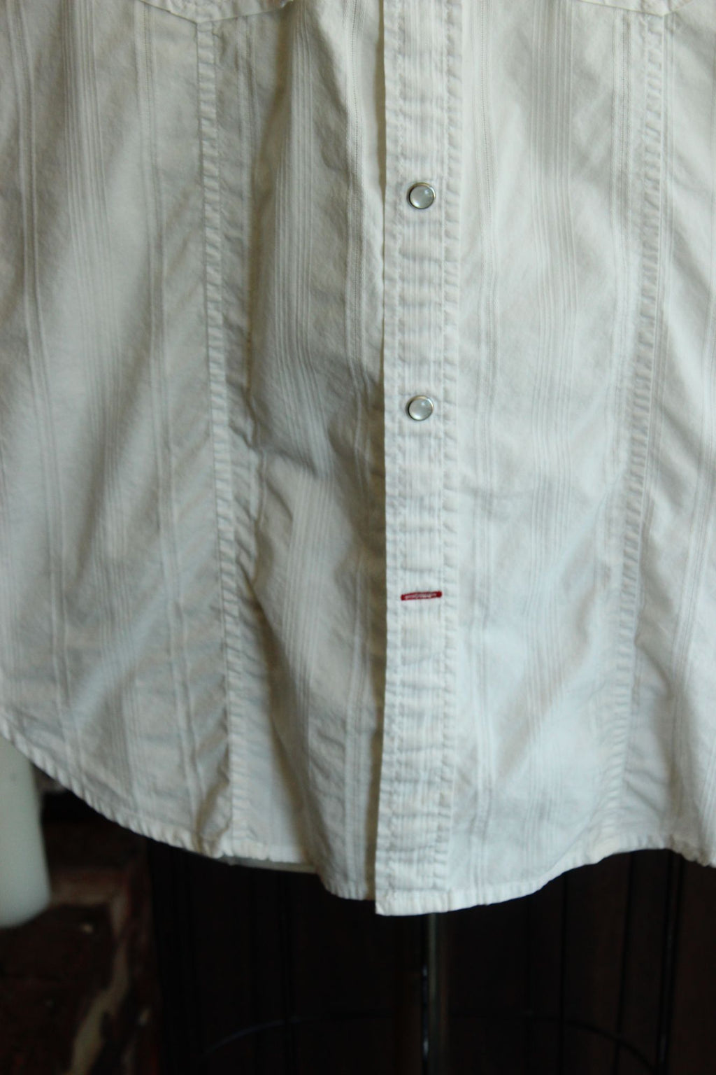 GUESS Mens Size M 2008 Western Pearl Snap Shirt Cream Embroidered Y2K Archive