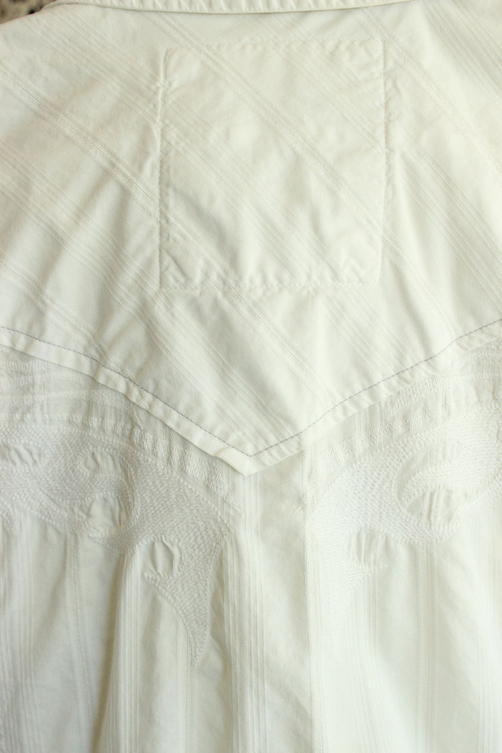 GUESS Mens Size M 2008 Western Pearl Snap Shirt Cream Embroidered Y2K Archive