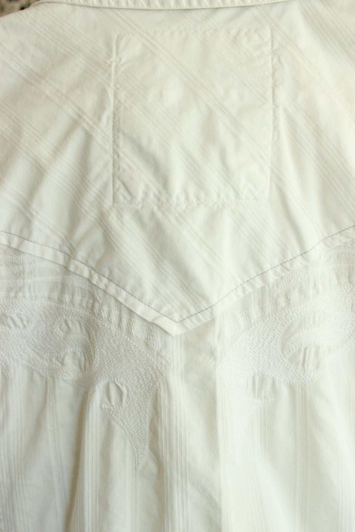 GUESS Mens Size M 2008 Western Pearl Snap Shirt Cream Embroidered Y2K Archive