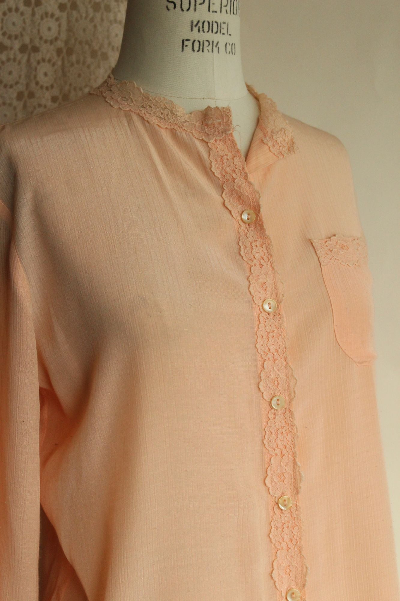 Vintage 1970s 1980s Miss Capri Peach Shirt with Lace Trim