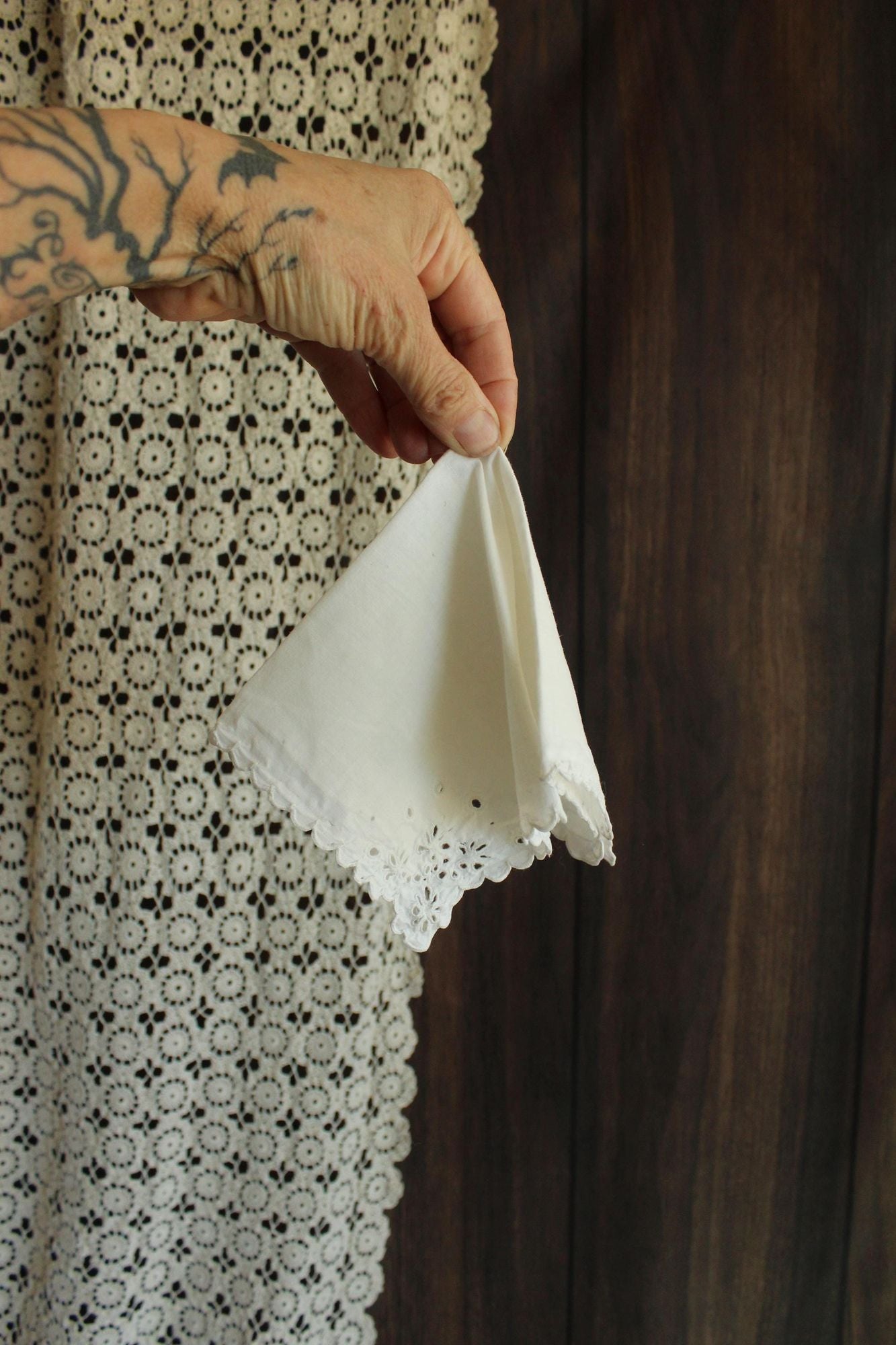 Vintage 1930s White Handkerchief with Broderie Anglaise Eyelet Lace Trim