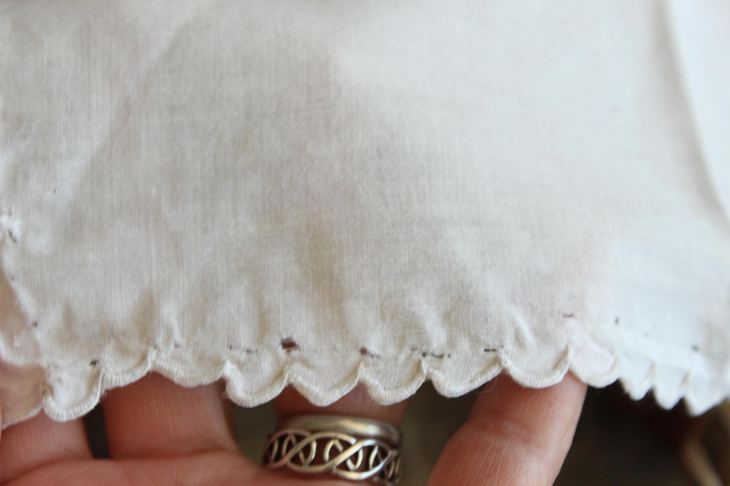 Vintage 1930s White Handkerchief with Broderie Anglaise Eyelet Lace Trim