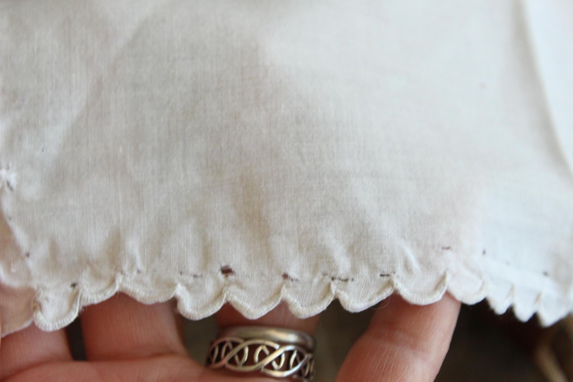 Vintage 1930s White Handkerchief with Broderie Anglaise Eyelet Lace Trim