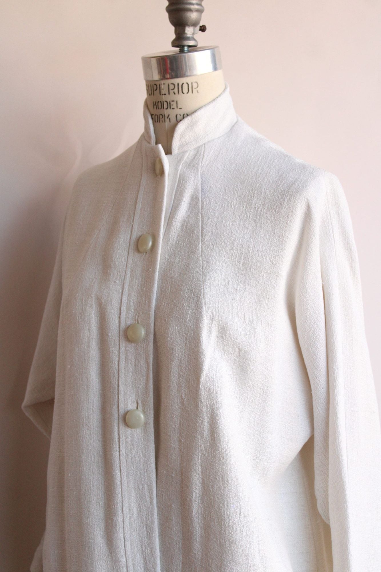 Vintage 1960s White Raw Silk Opera Jacket with Pockets and Buttons
