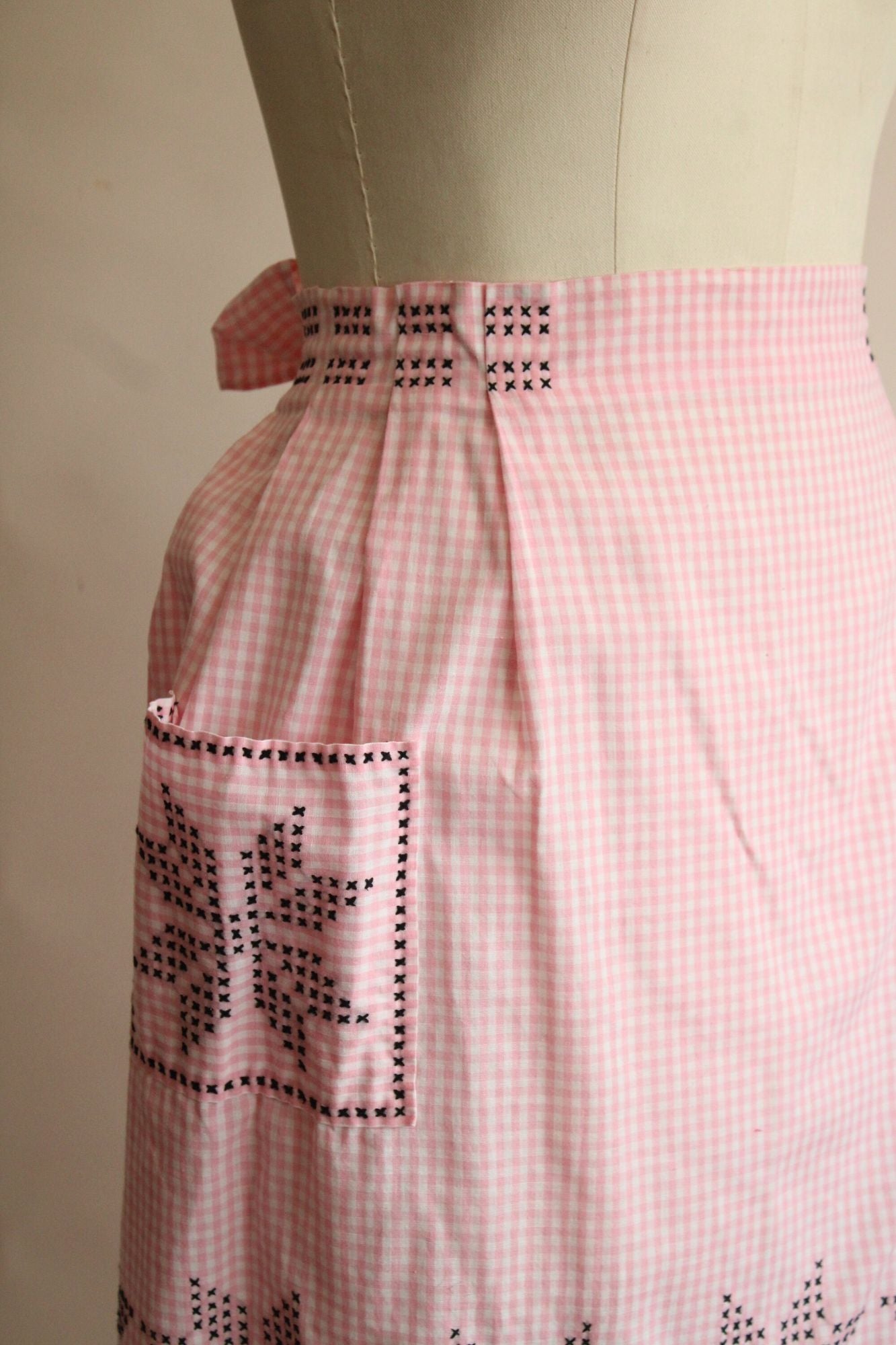 Vintage 1960s Pink and White Gingham With Black Cross Stitch Half Apron