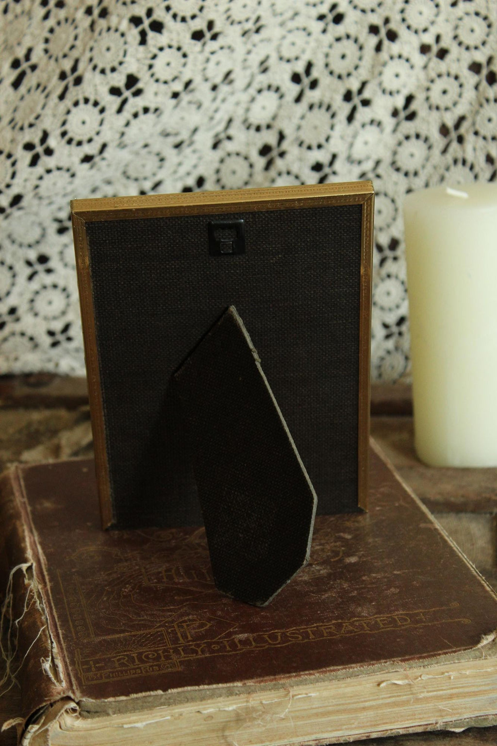 Pressed Dried Lavender in Vintage Gold Metal Frame