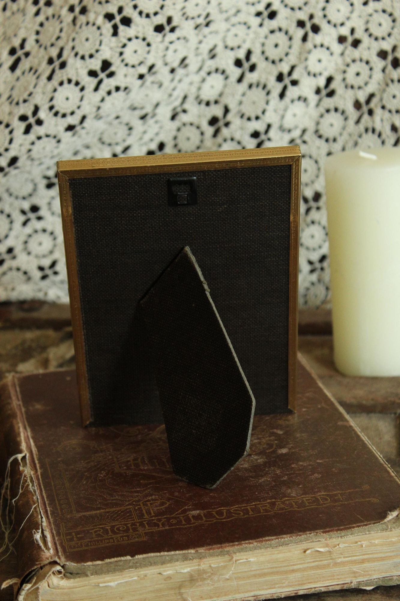 Pressed Dried Lavender in Vintage Gold Metal Frame