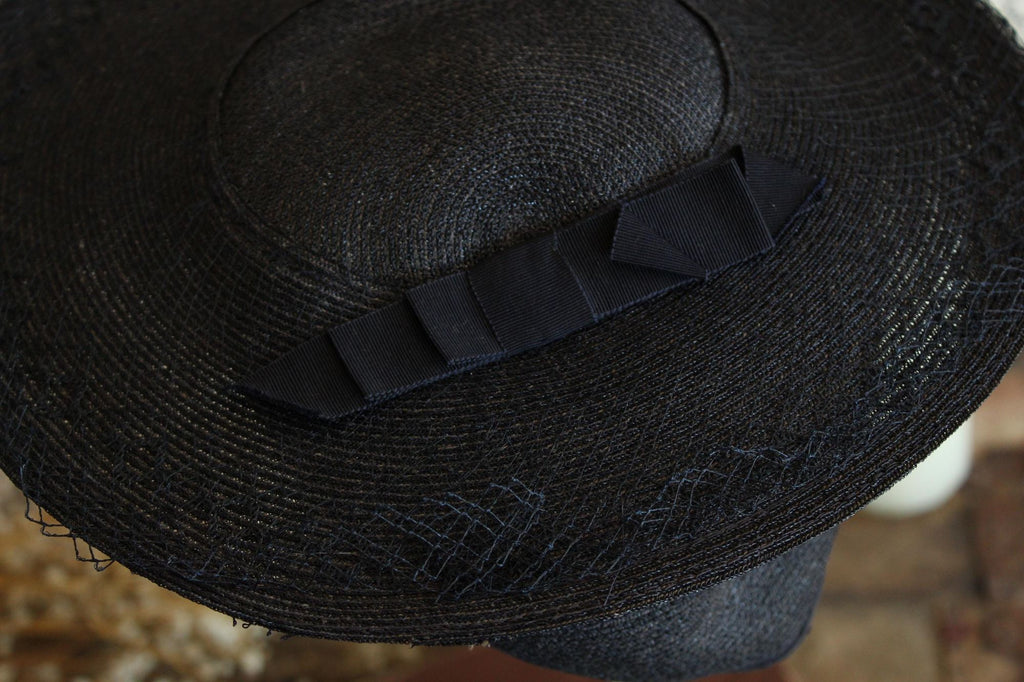 Vintage 1940s 1950s Blue Straw Hat with Grosgrain Ribbon Trim