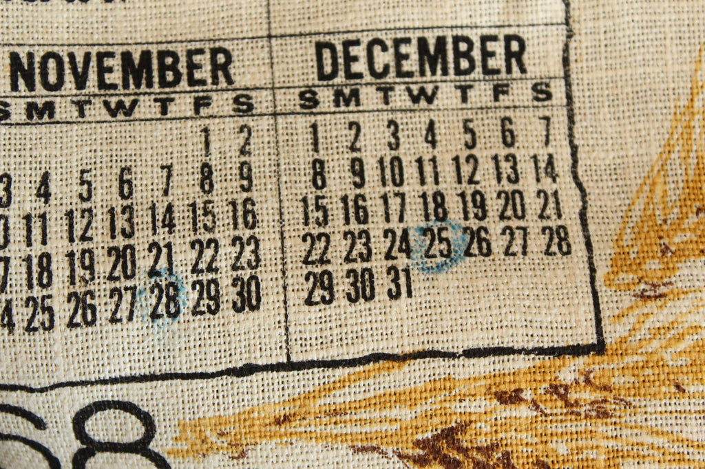 Vintage 1960s Calendar Towel, 1968 Linen Farm Barn Print with Hanging Rod