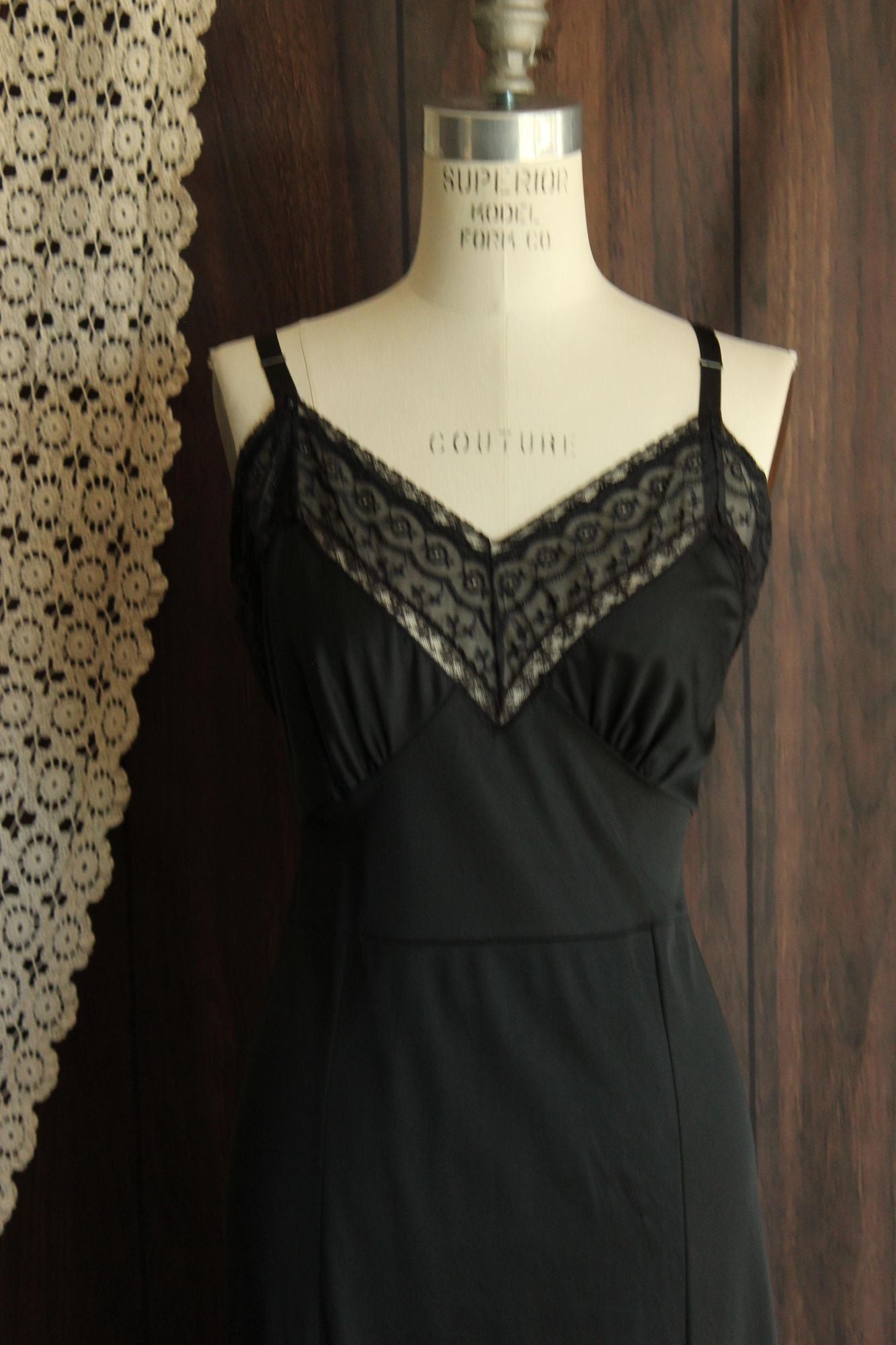 Vintage 1960s Volup Carol Brent Black Lace and Nylon Slip