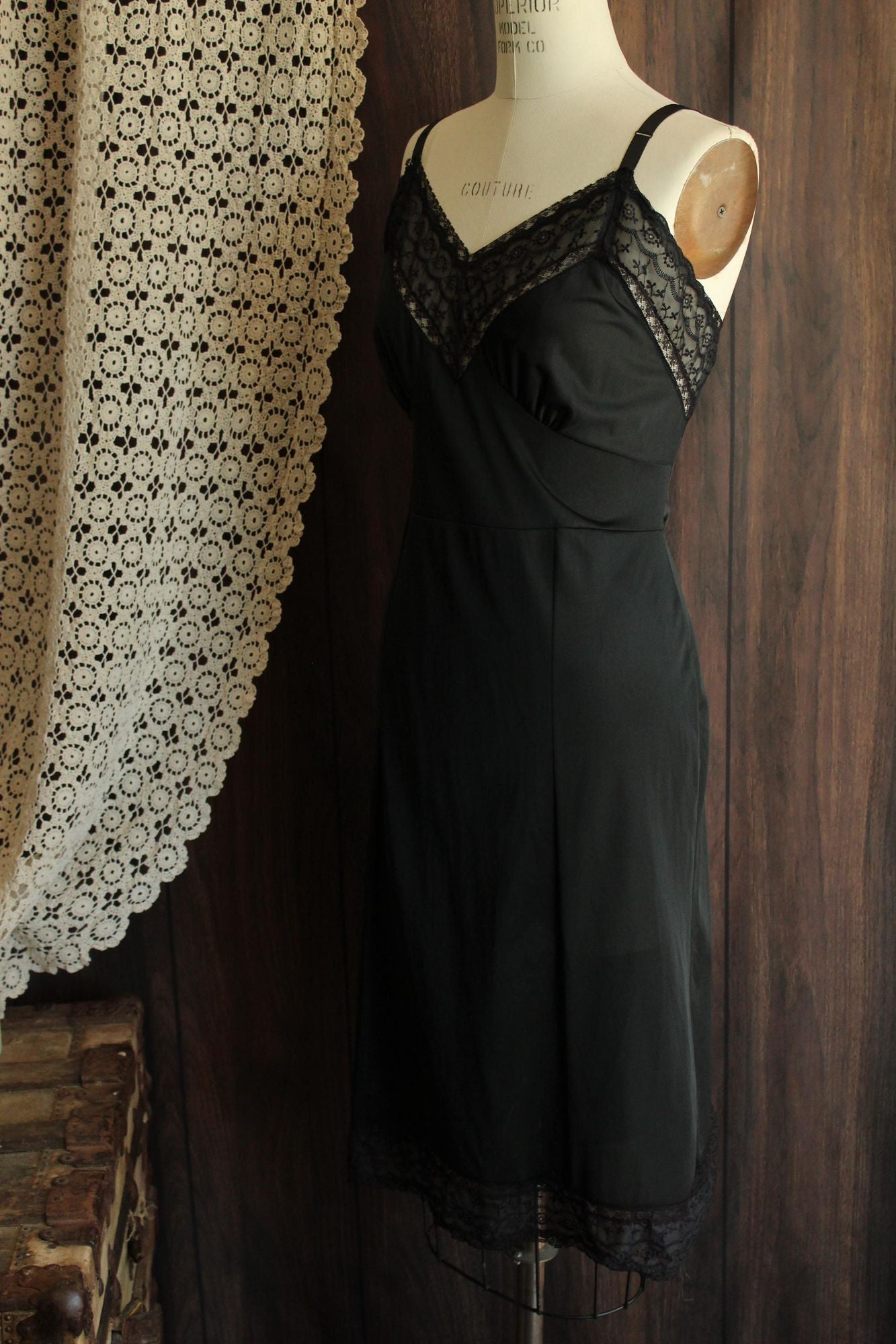 Vintage 1960s Volup Carol Brent Black Lace and Nylon Slip