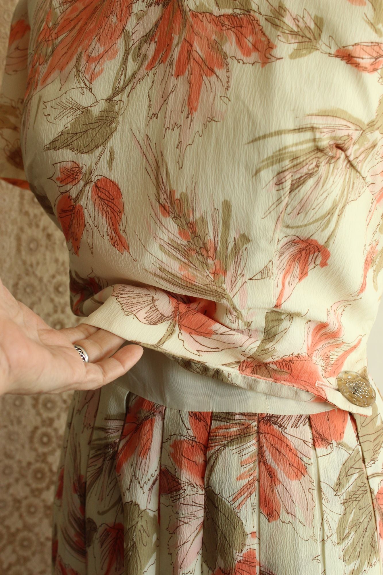 Vintage 1960s Floral Print Dress With Lucite Buttons