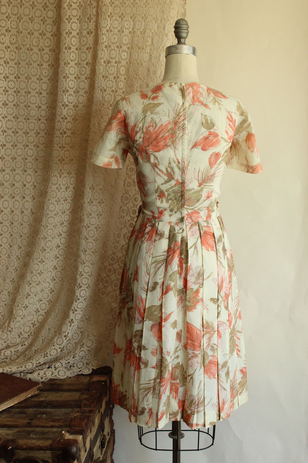 Vintage 1960s Floral Print Dress With Lucite Buttons