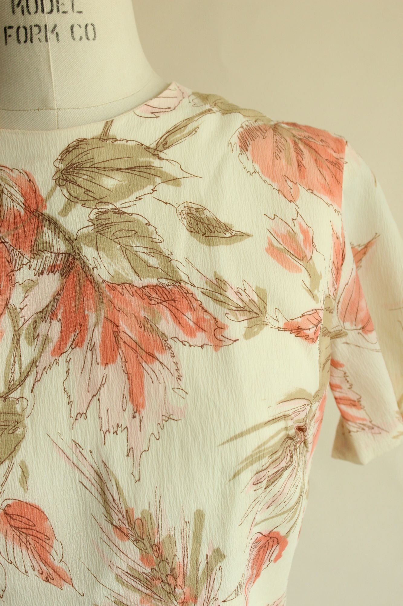 Vintage 1960s Floral Print Dress With Lucite Buttons