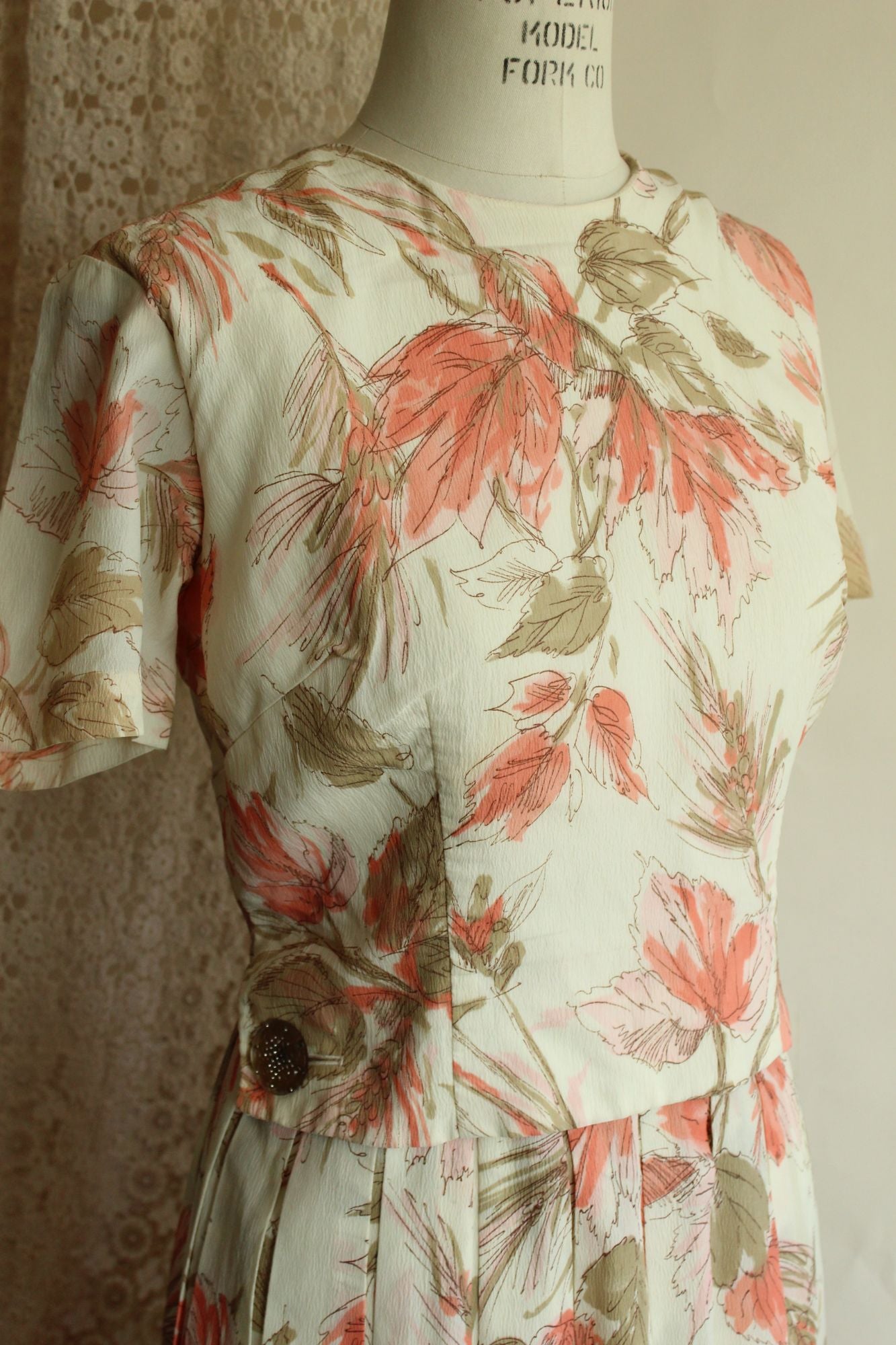 Vintage 1960s Floral Print Dress With Lucite Buttons