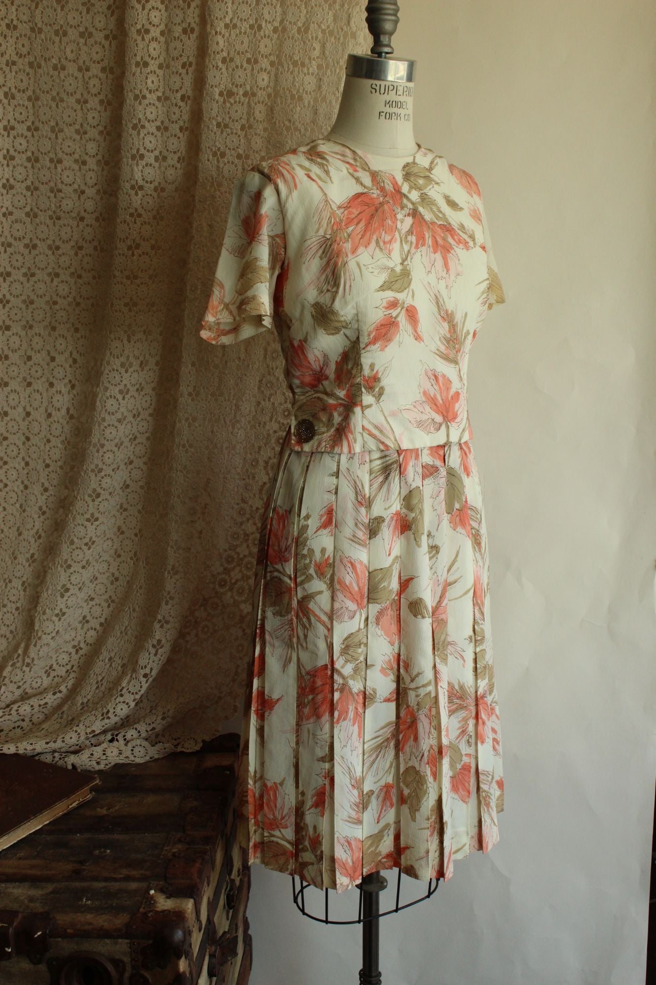 Vintage 1960s Floral Print Dress With Lucite Buttons
