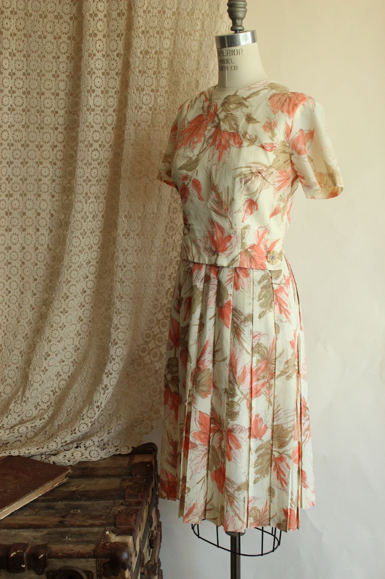 Vintage 1960s Floral Print Dress With Lucite Buttons