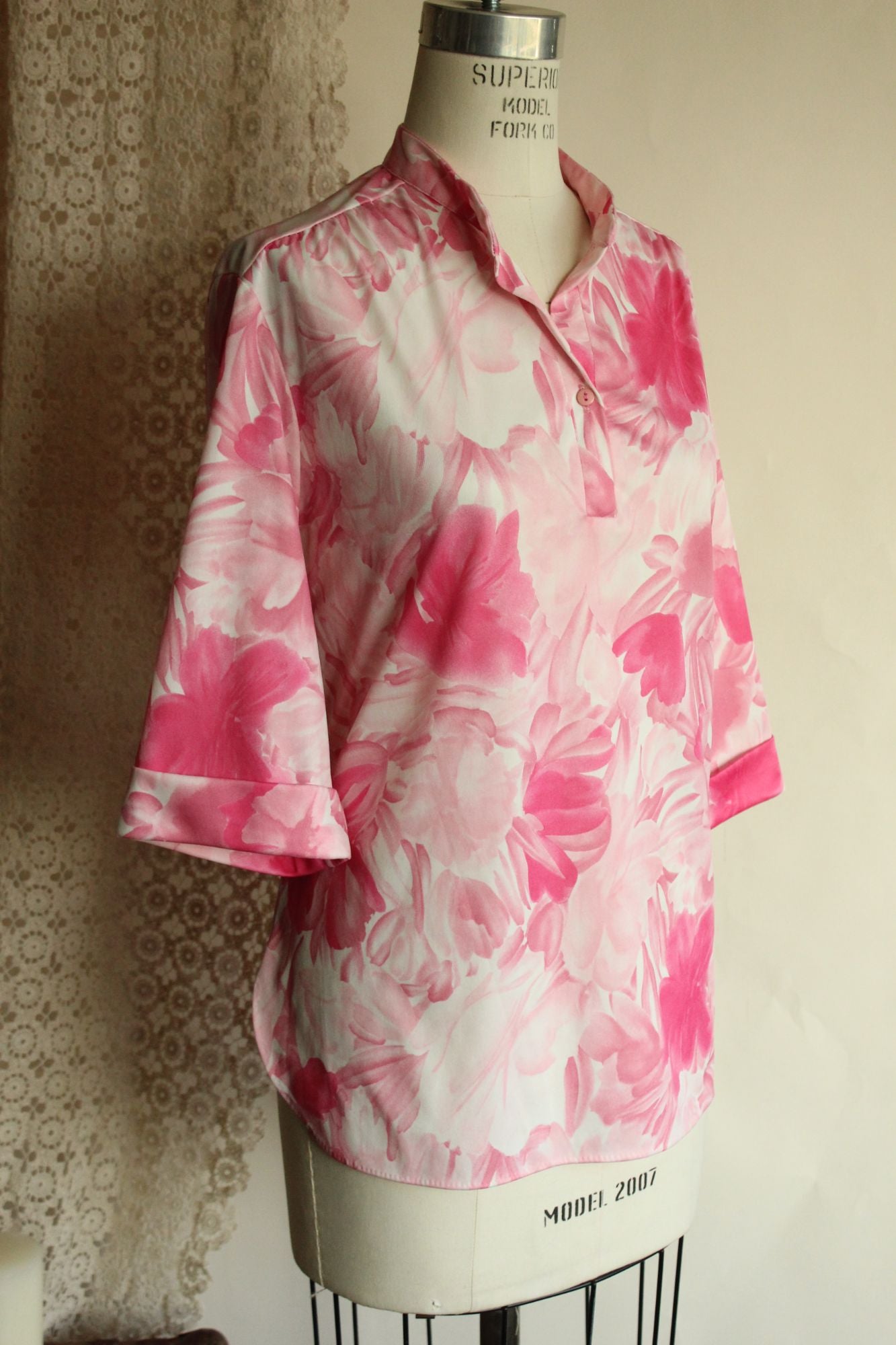 Vintage 1960s Ro-Vel Pink And White Floral Print Top