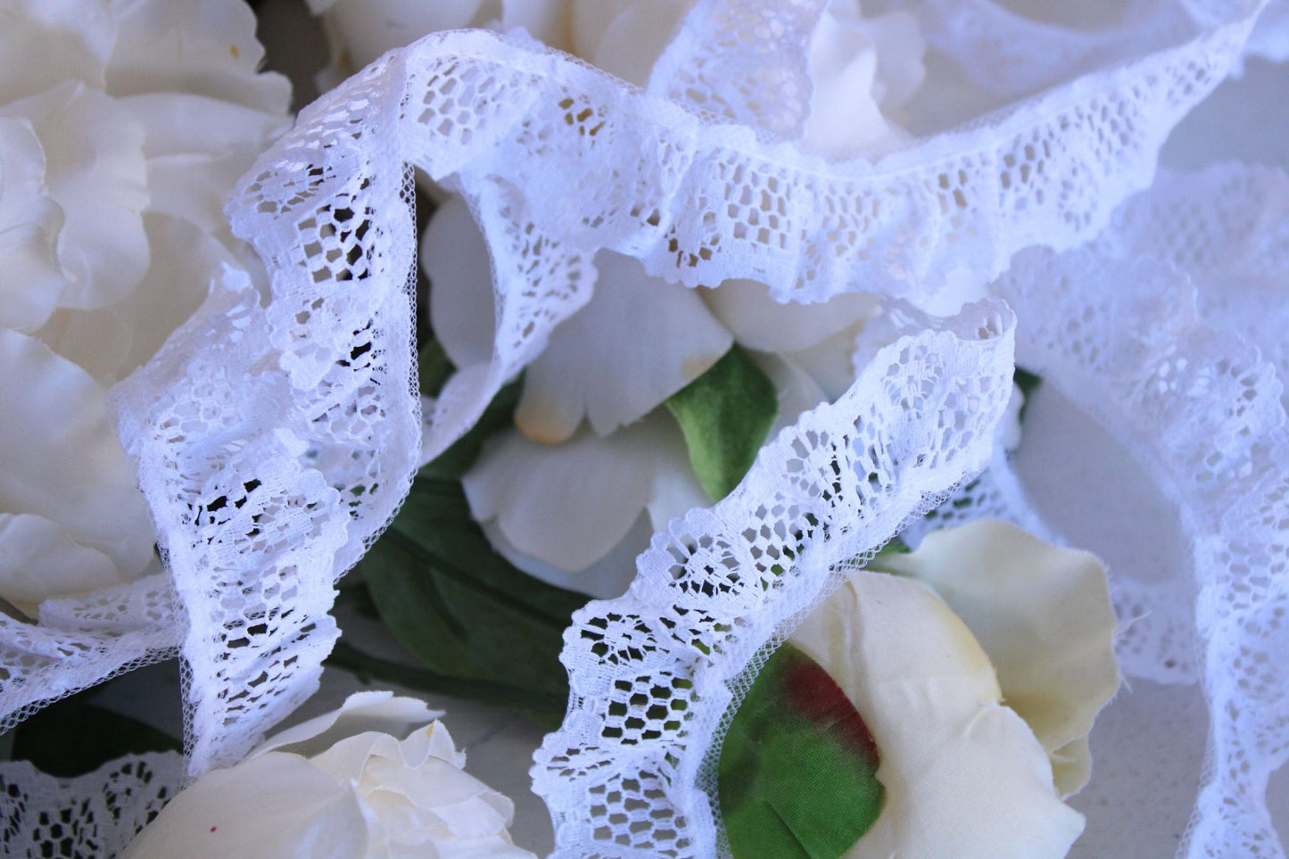 Vintage Ruffled Lace Trim, White,  1" Wide, 3 yards