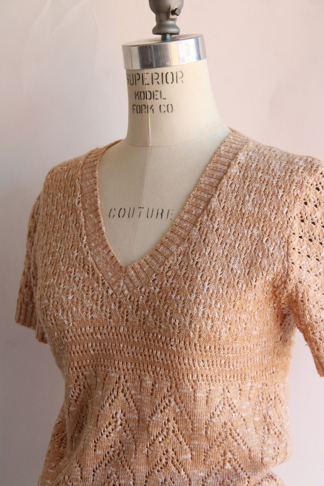 Vintage 1980s 1990s Pointellle Knit Tan Pullover Sweater