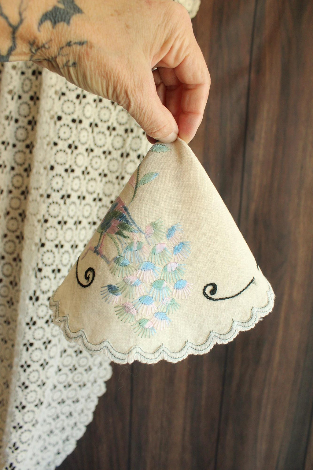 Vintage 1930s 1940s Off White Linen Doily With Peacock Embroidery