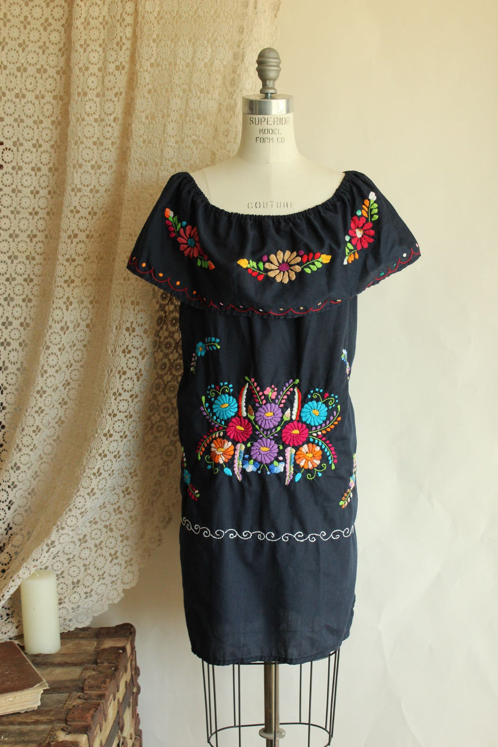Vintage 1980s 1990s Volup Navy Blue Mexican Oaxaca Embroidered Floral Dress