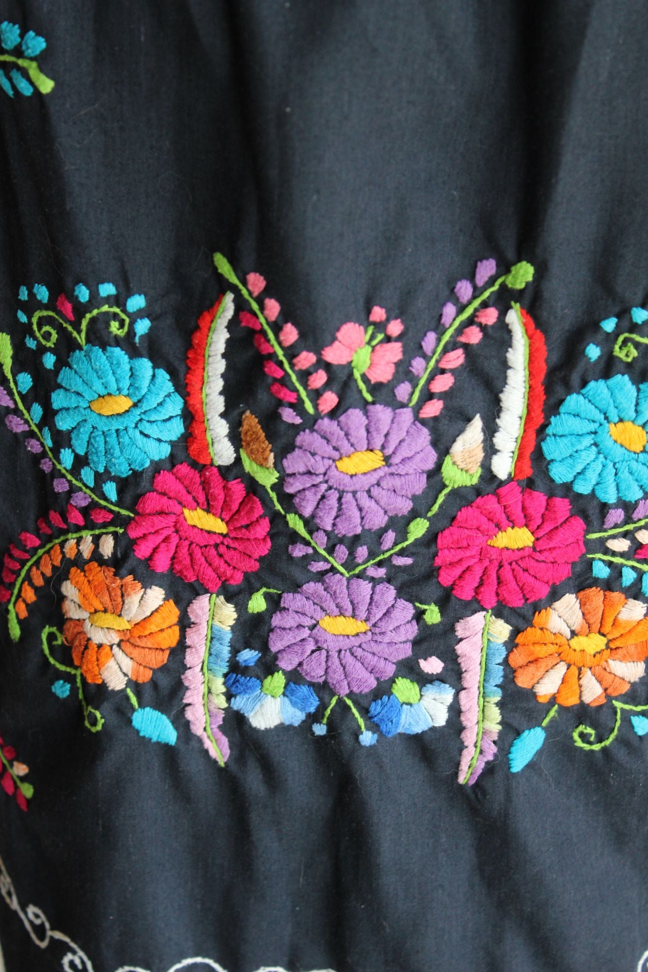 Vintage 1980s 1990s Volup Navy Blue Mexican Oaxaca Embroidered Floral Dress