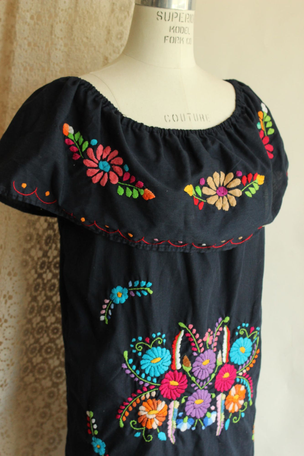 Vintage 1980s 1990s Volup Navy Blue Mexican Oaxaca Embroidered Floral Dress