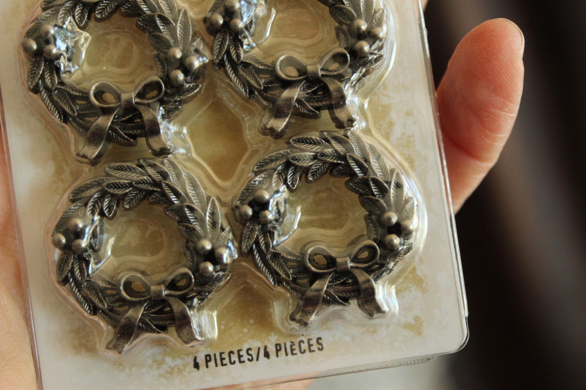 Tim Holtz Idea-ology Christmas Wreath Adornments TH94300 - Pack of 4 Miniature Metal Holiday Wreath Charms