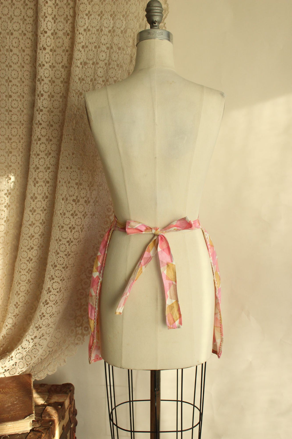 Vintage 1960s Pink and Yellow Geometric Print Cotton Half Apron