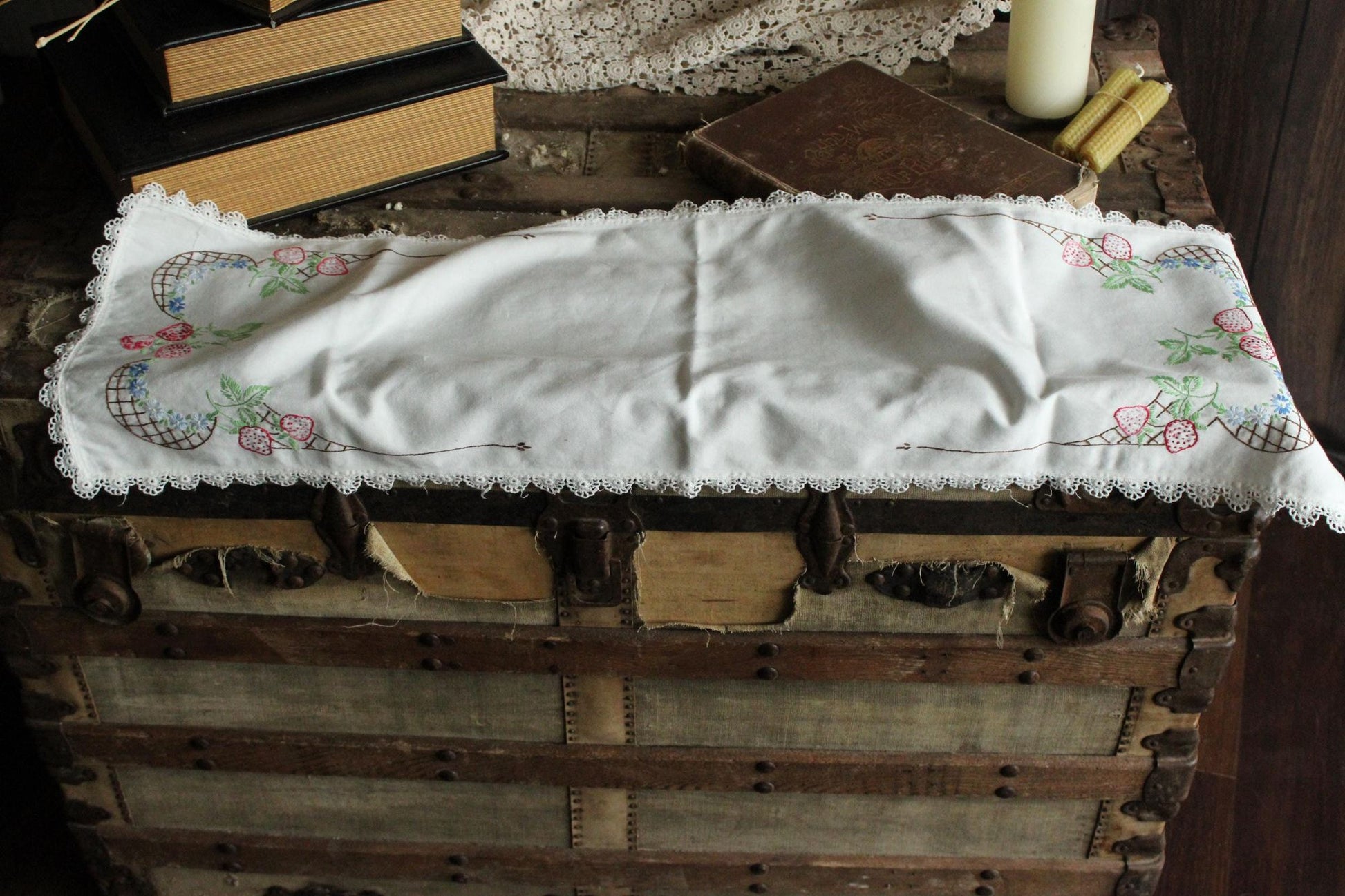 Vintage 1940s 1950s Table Runner with Embroidered Fruit Basket and Flowers