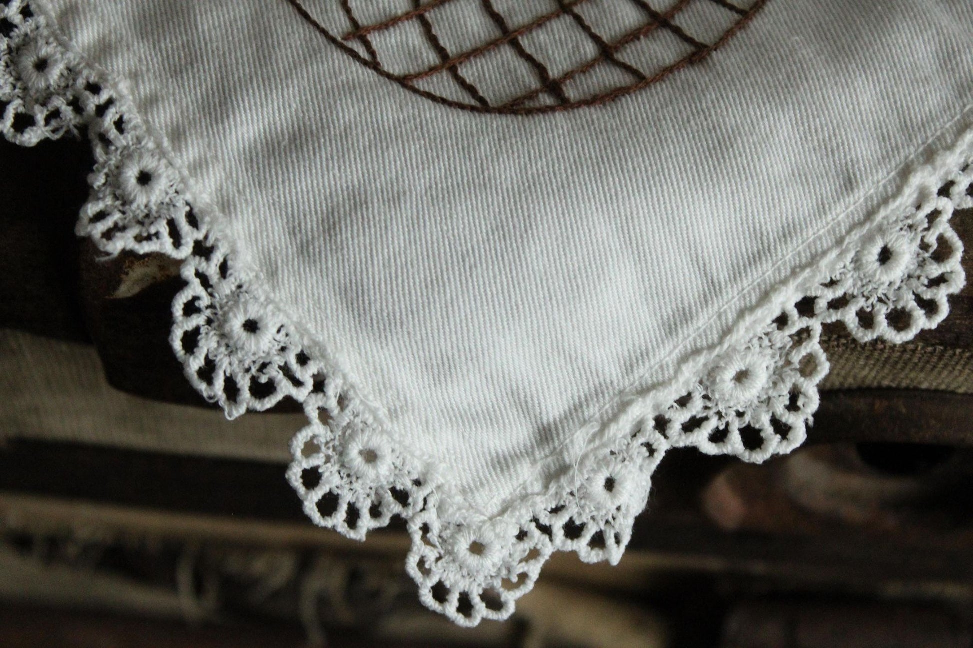 Vintage 1940s 1950s Table Runner with Embroidered Fruit Basket and Flowers