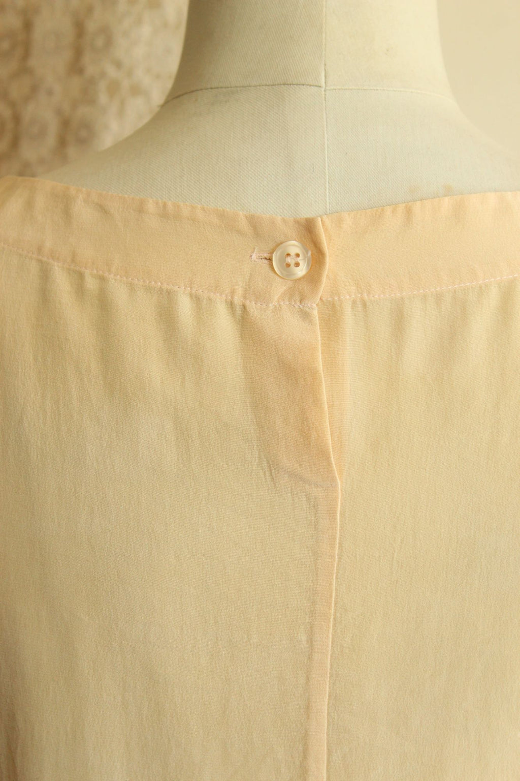 Vintage 1990s Ivory Silk Sleeveless Blouse