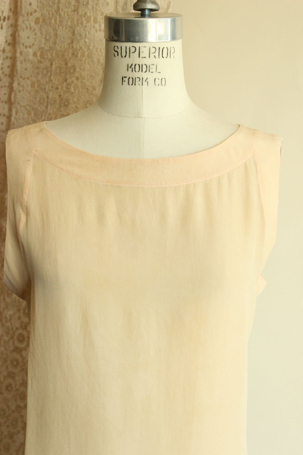 Vintage 1990s Ivory Silk Sleeveless Blouse
