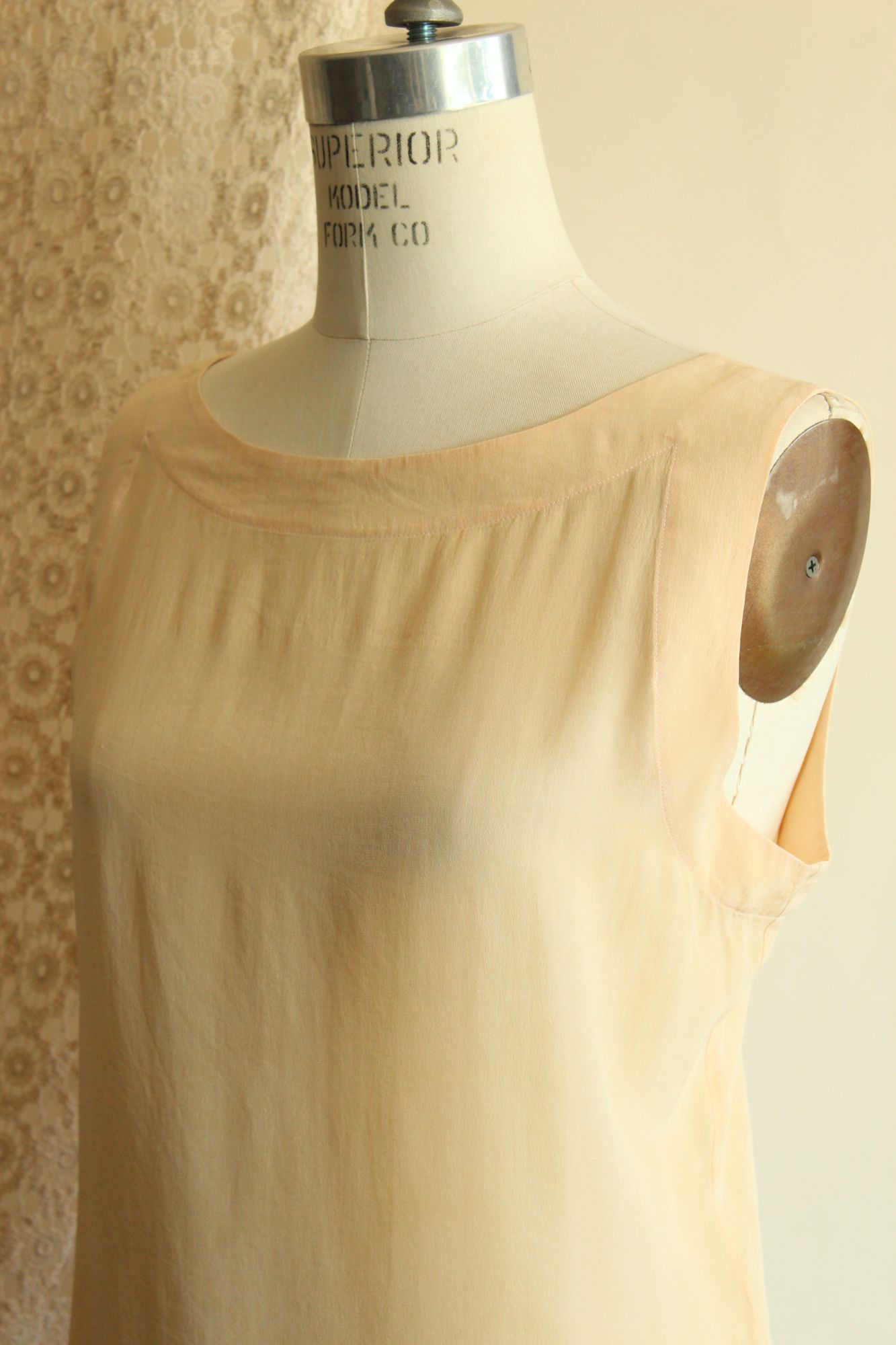 Vintage 1990s Ivory Silk Sleeveless Blouse