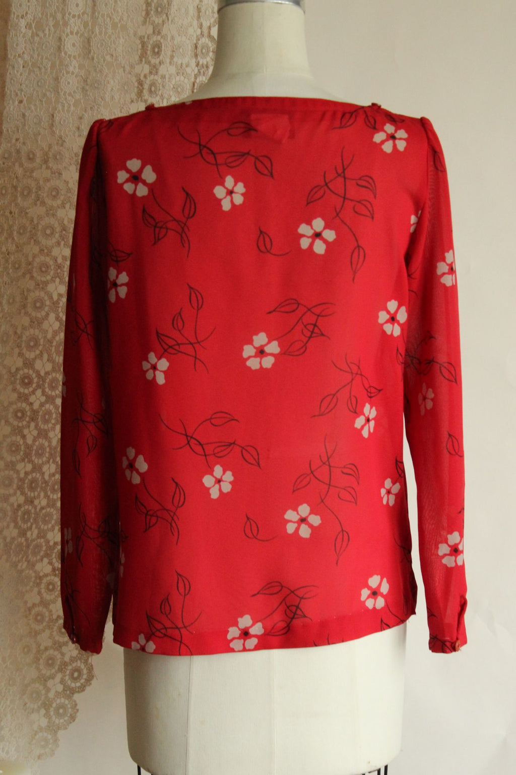 Vintage 1990s 2000s  Red and White Floral Print Blouse
