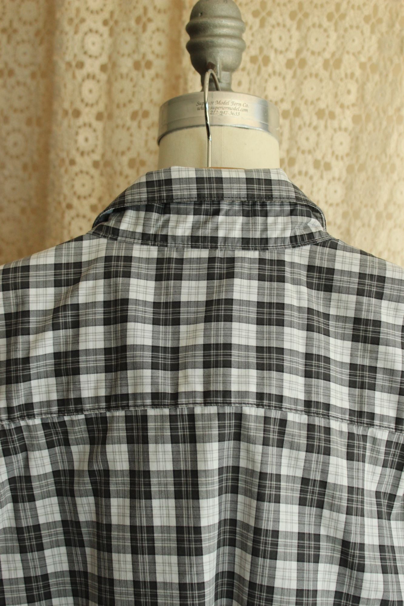 Mens Volcom Plaid Shirt, Size Large, Short Sleeve Button Down, Skate Surf