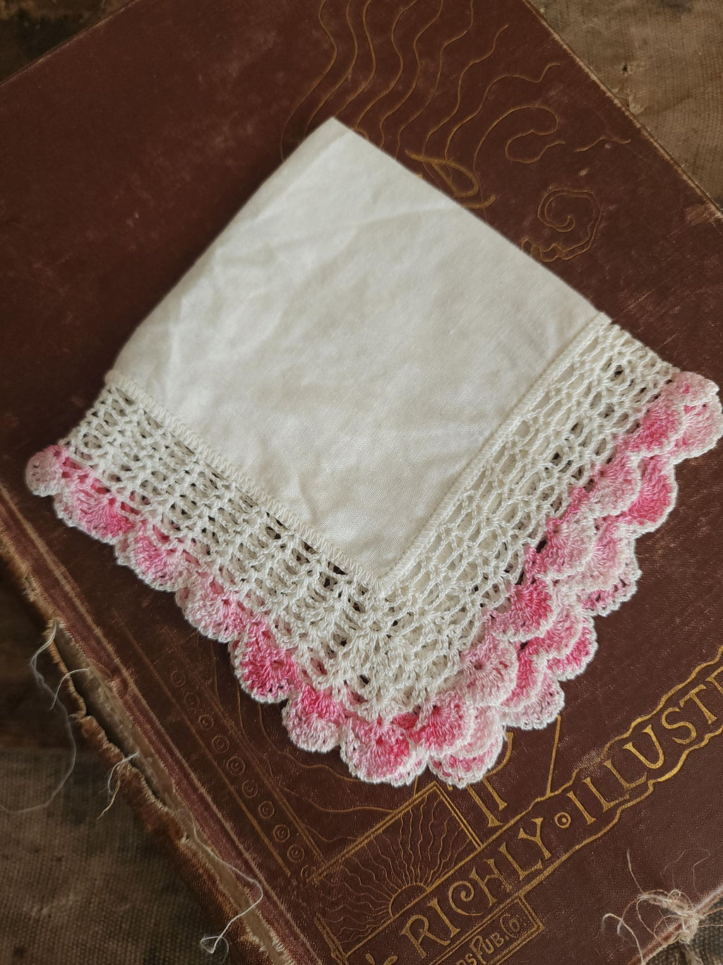 Vintage 1940s 1950s Handkerchief, Pink Crochet Lace Edge Hankie in White Linen
